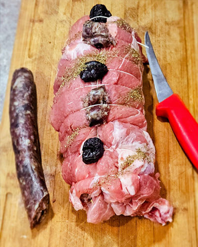 Préparation d'un rôti de porc au Figadellu